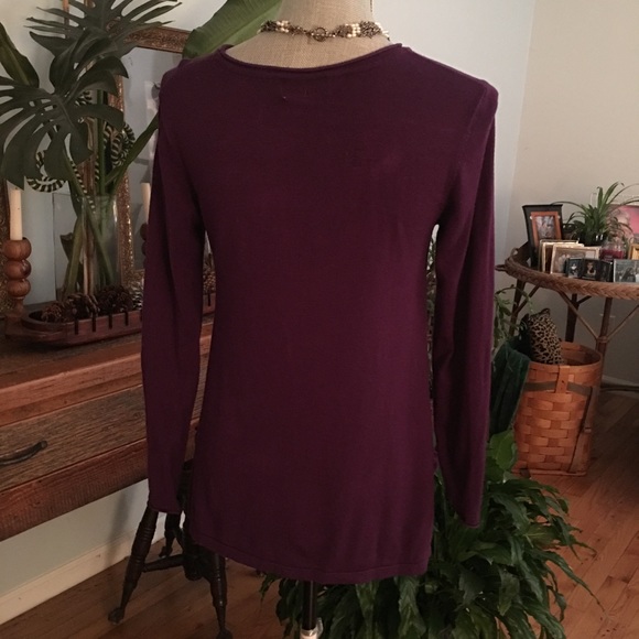 Sweater - Picture 4 of 4